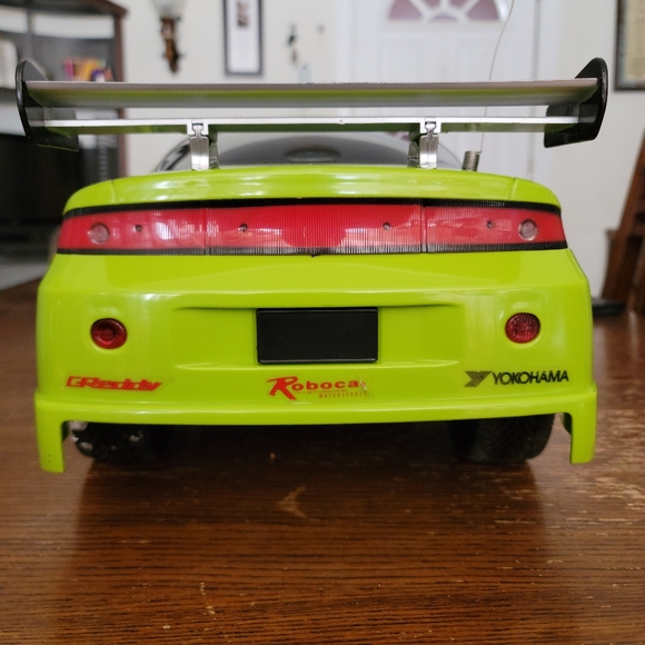 1:6 Scale The Fast And The Furious RC Cars - Picture 10 of 16